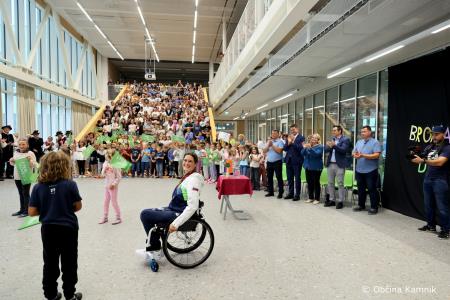 Nepozaben sprejem za bronasto Živo Lavrinc v rodnem Kamniku  (6)